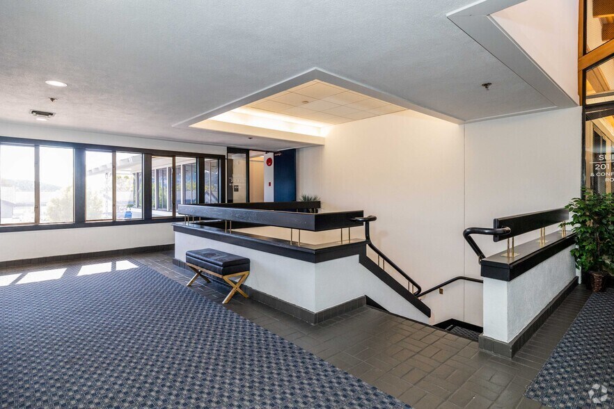 More Photos Of 851 Irwin St, San Rafael Office For Sale