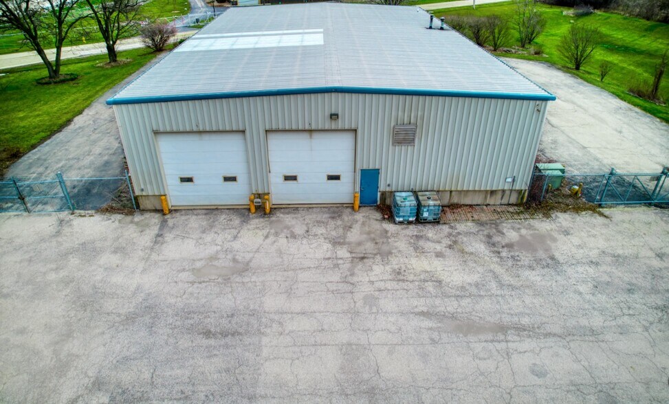 More Photos Of 1010 Town Rd, West Chicago Truck Terminal For Sale