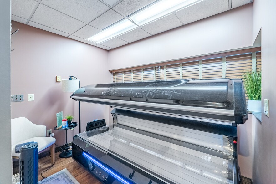 More Photos Of 7505 Stone Ridge Dr, Weston Medical For Sale