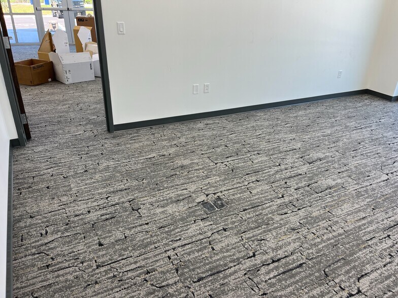 More Photos Of 12435 Lem Turner Rd, Jacksonville Unknown For Lease