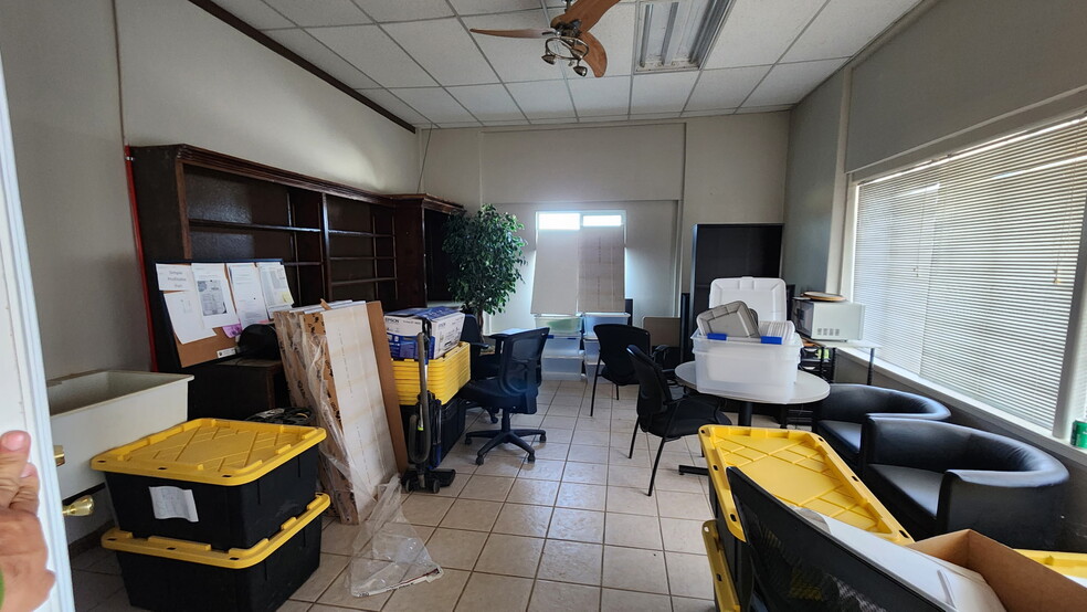 More Photos Of 66695 HWY 60 hwy, Salome Warehouse For Sale