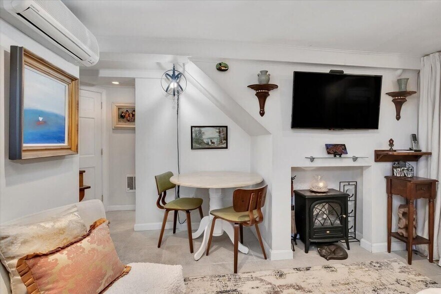 More Photos Of 139 A Bradford St, Provincetown Storefront Retail Residential For Sale