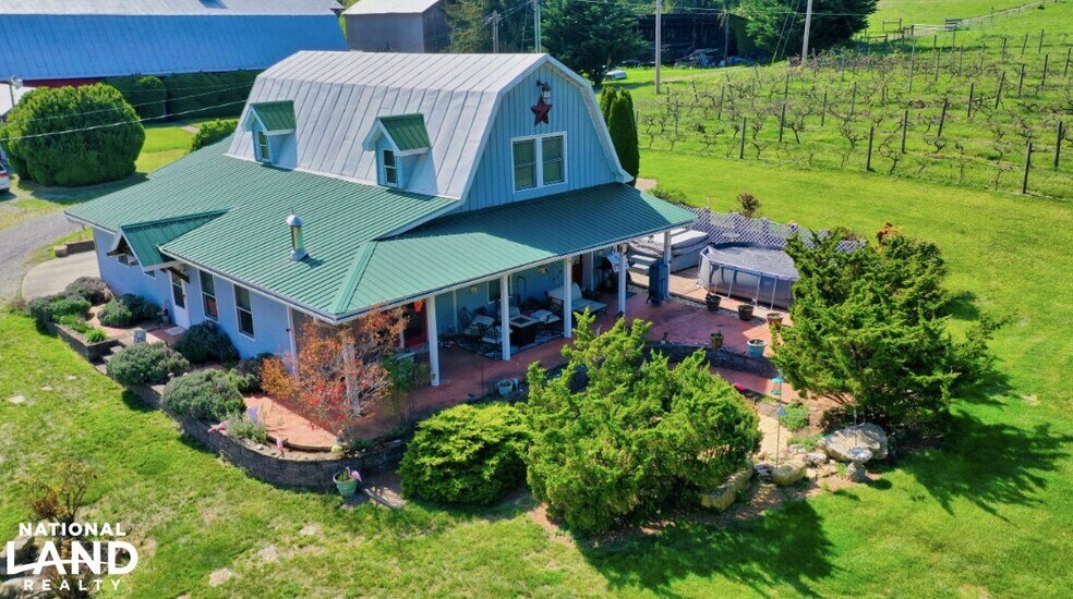 More Photos Of 5189 Rockwood Rd, Dublin Lodge Meeting Hall For Sale