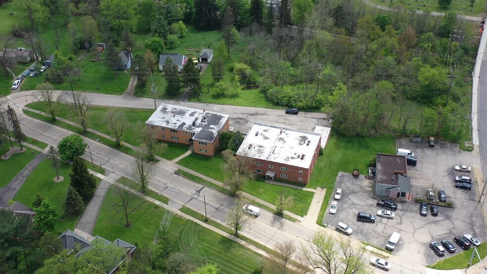 Primary Photo Of 200-204 Solon Rd, Bedford Apartments For Sale