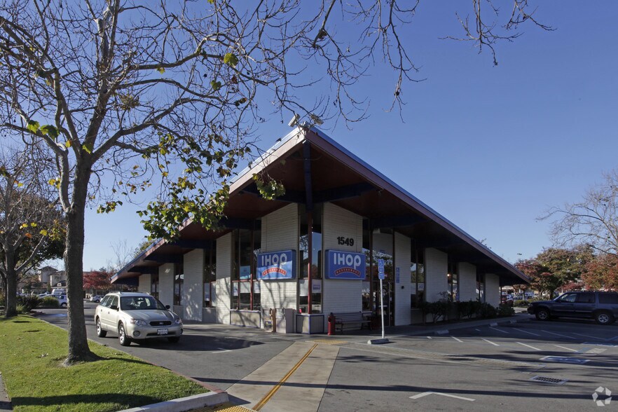 More Photos Of 1475 41st Ave, Capitola Unknown For Lease