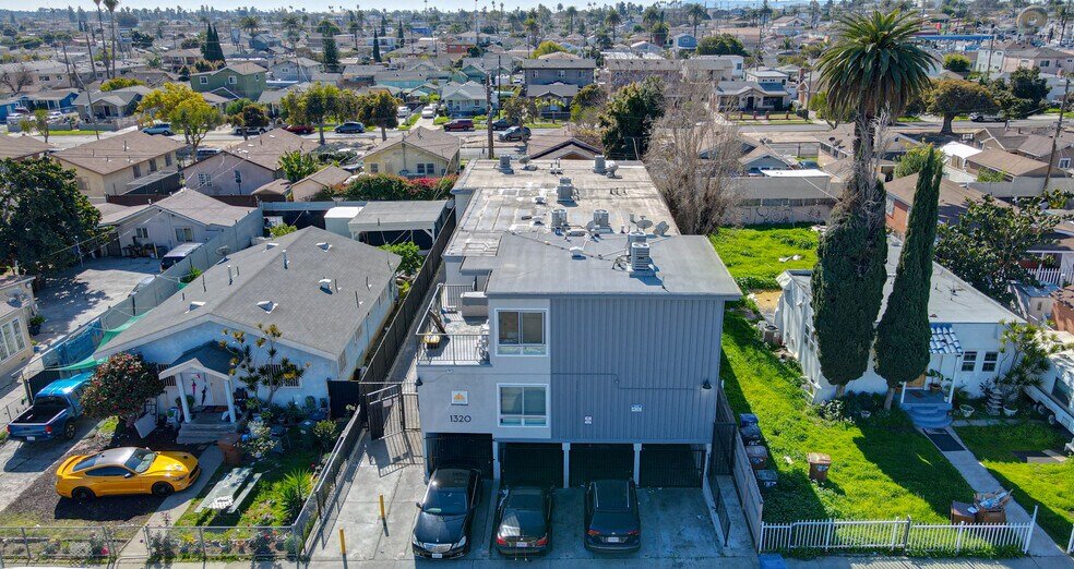 More Photos Of 1320 W 97th St, Los Angeles Apartments For Sale