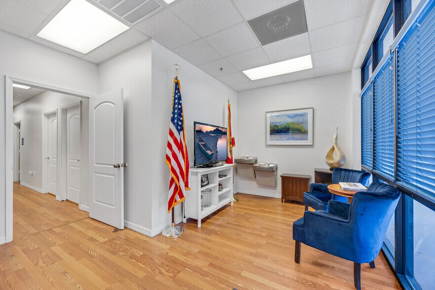 More Photos Of 13220-13280 N 56th St, Temple Terrace Medical For Sale