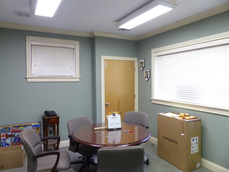 More Photos Of 180 Independence Ave, Quincy Freestanding For Sale