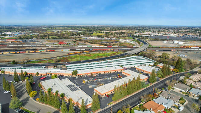 More Photos Of 1830 Vernon Street, Roseville Warehouse For Sale