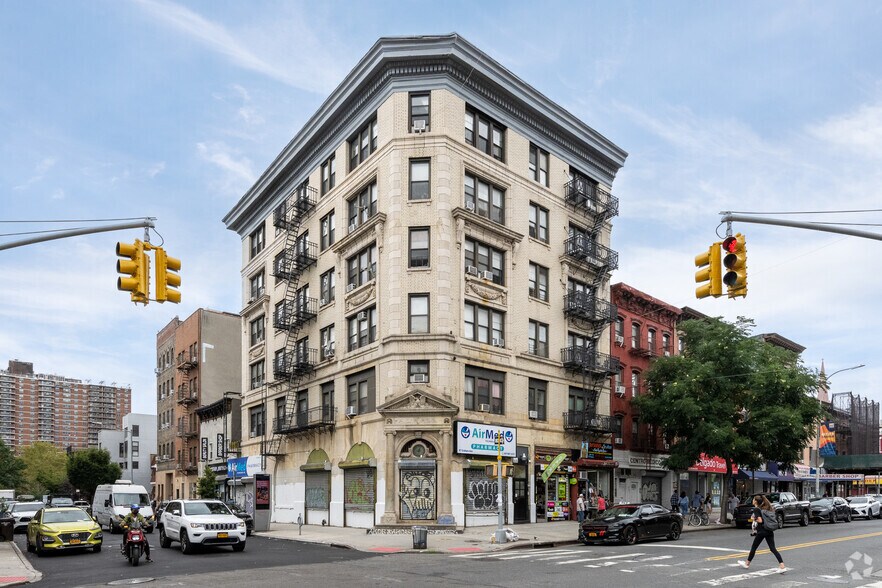 More Photos Of 85-89 Graham Ave, Brooklyn Apartments For Lease