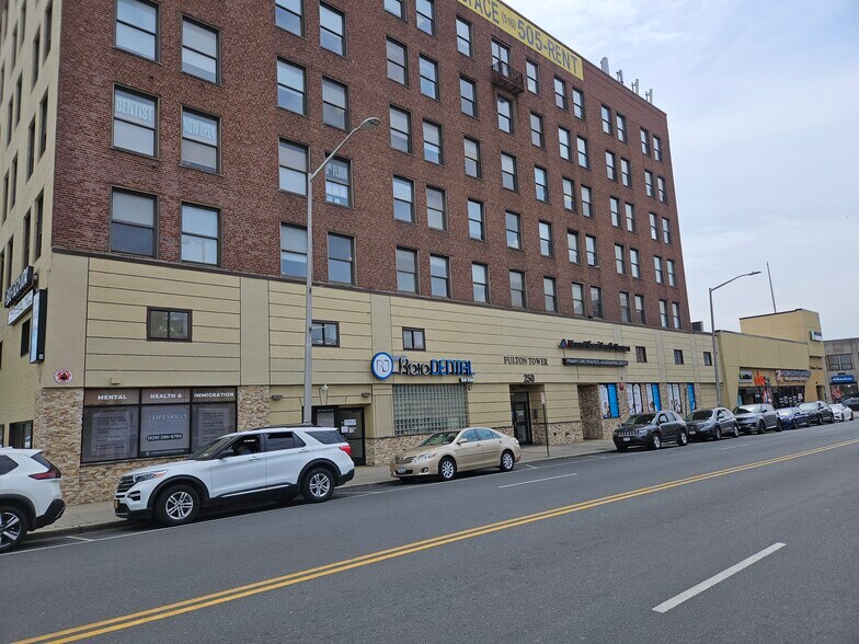 More Photos Of 271-273 Fulton Ave, Hempstead Restaurant For Lease