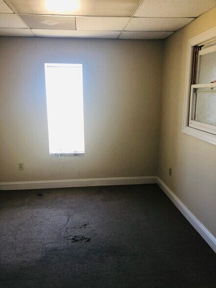 More Photos Of 936 Bowen Way, Prattville Warehouse For Lease