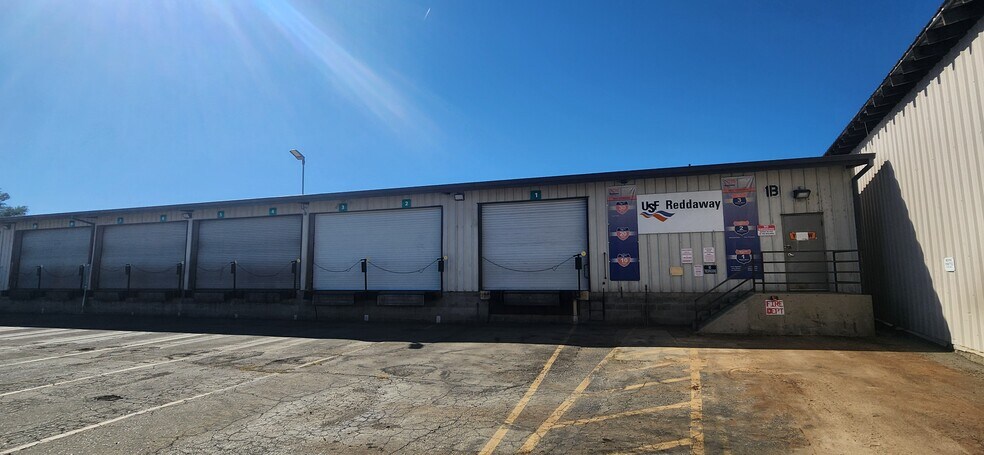 More Photos Of 19899 Alexander Ave, Anderson Truck Terminal For Lease