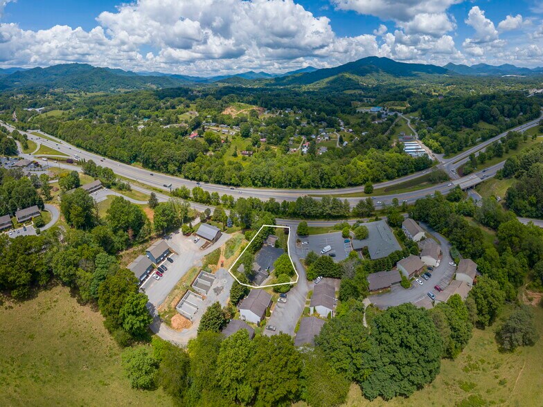 More Photos Of 20-24 Park Terrace Dr, Clyde Office Residential For Sale