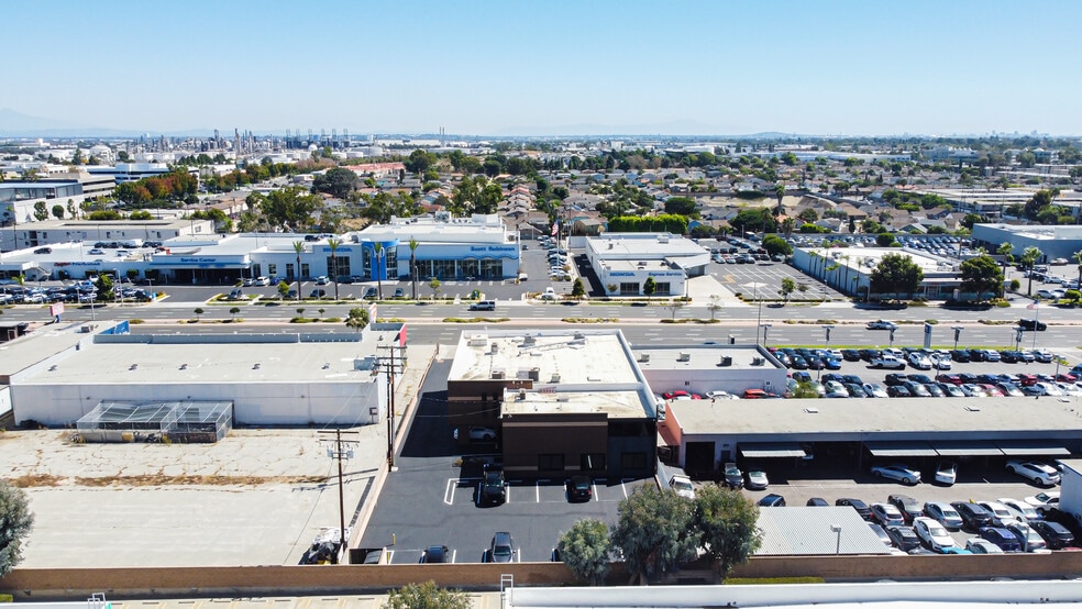 More Photos Of 20355 Hawthorne Blvd, Torrance Office For Lease