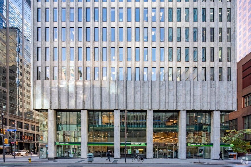 More Photos Of 110 Yonge St, Toronto Office For Lease