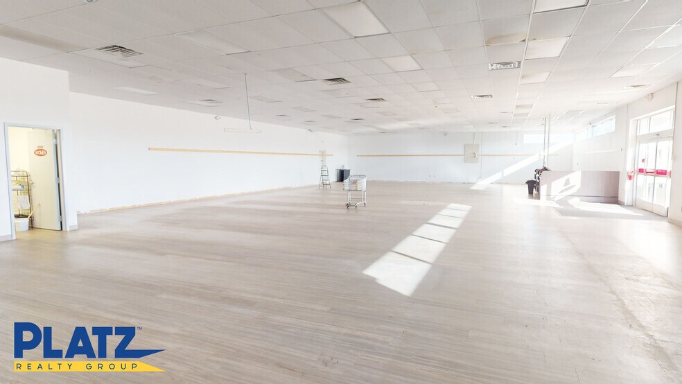 More Photos Of 3408-3410 Canfield Rd, Youngstown Storefront For Lease