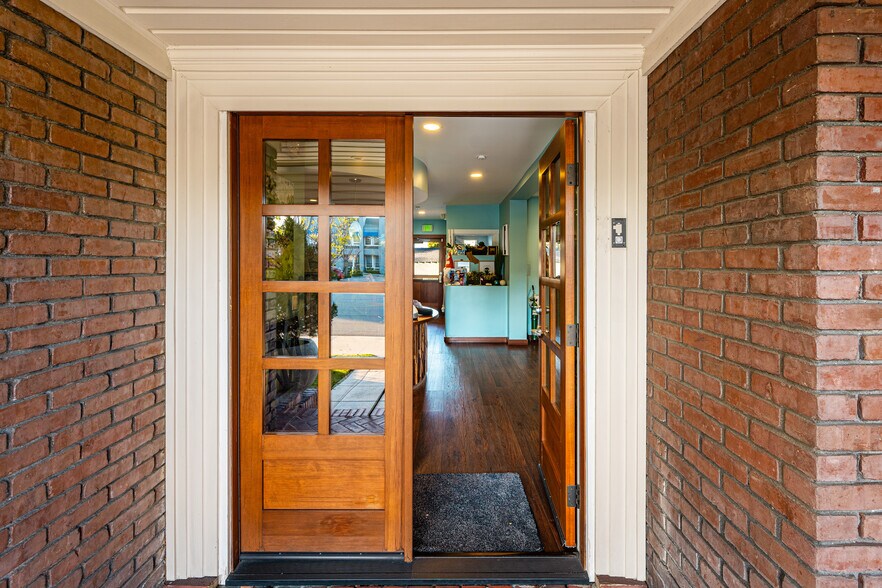 More Photos Of 615 E Chapman Ave, Orange Medical For Sale