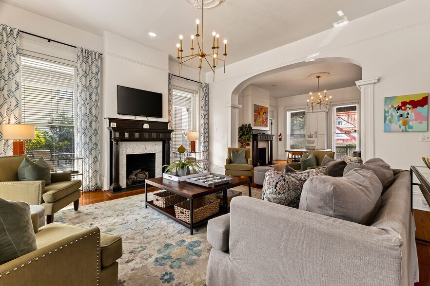 More Photos Of 17 W Park Ave, Savannah Office For Sale