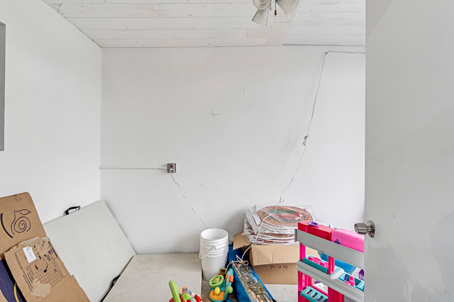 More Photos Of 3626 E Cesar Chavez Blvd, Fresno General Retail For Sale