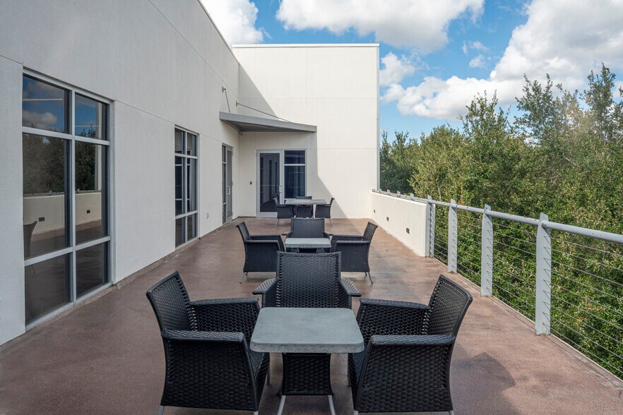 More Photos Of 429 S Keller Rd, Orlando Loft Creative Space For Sale