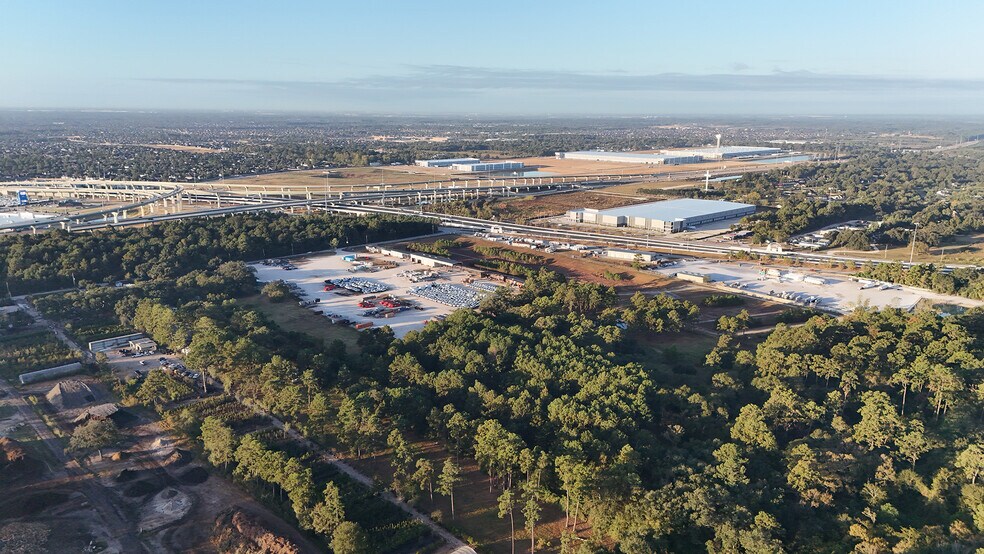 More Photos Of 12814 Boudreaux Rd, Tomball Manufacturing For Sale