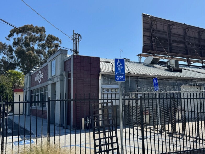 More Photos Of 8169 Center St, La Mesa Industrial For Sale