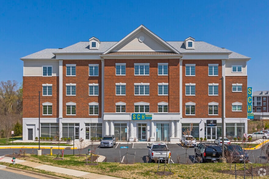 Primary Photo Of 2200 Carl D Silver Pkwy, Fredericksburg Hotel For Lease