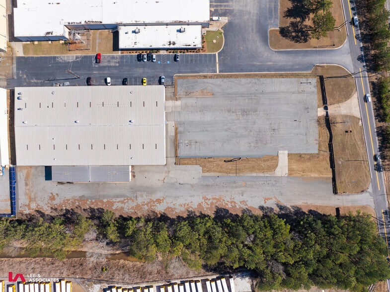 More Photos Of 4151 Industrial Park Dr, Norcross Warehouse For Lease