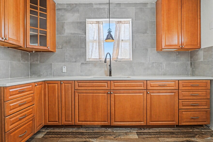 More Photos Of 1201 Cassat Ave, Jacksonville Medical For Sale