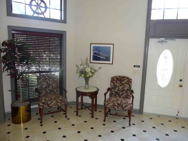 More Photos Of 3565 Cardinal Point Dr, Jacksonville Office For Lease