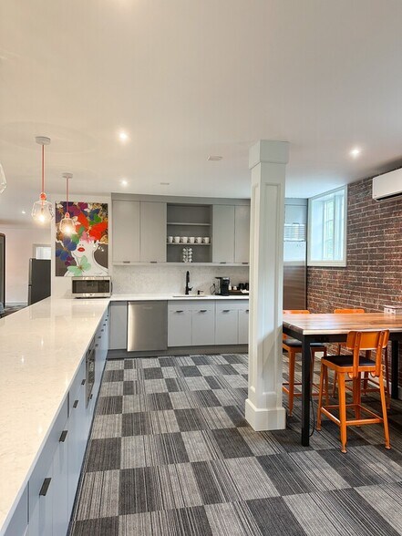 More Photos Of 453 W Main St, Huntington Coworking Space