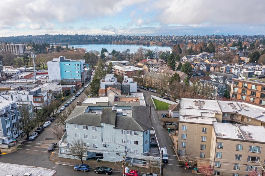 More Photos Of 7301 5th Ave NE, Seattle Office For Sale