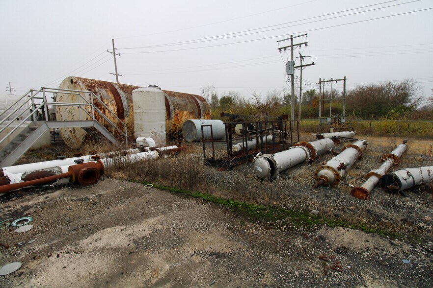 More Photos Of 7350 IL-111, South Roxana Specialty For Sale