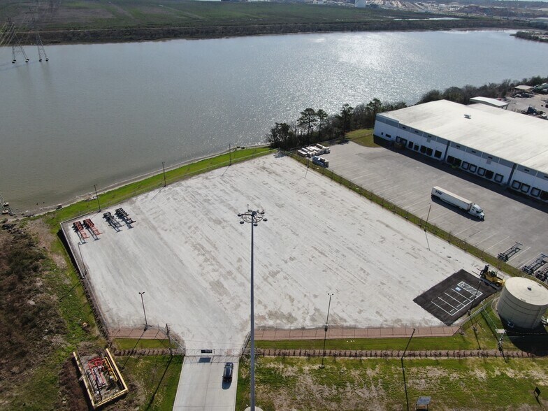 More Photos Of Hwy 146, La Porte Land For Lease