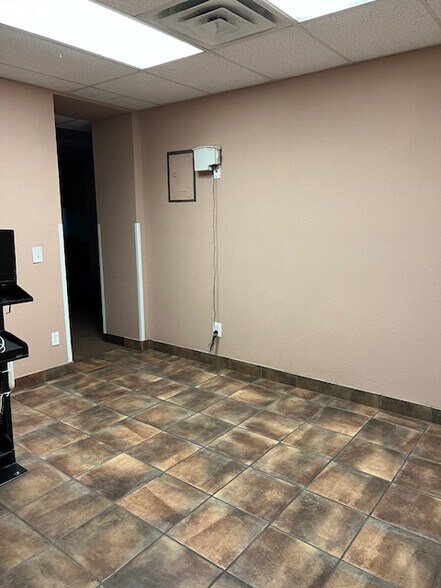 More Photos Of 600 S Red River Expy, Burkburnett Medical For Sale