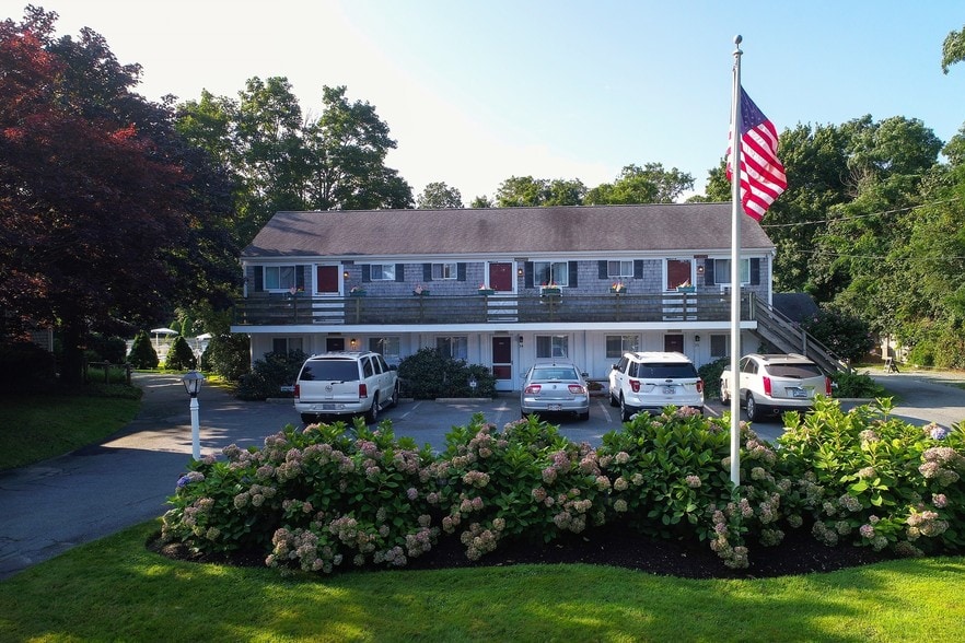 More Photos Of 1411 Route 6A, East Dennis Hotel For Sale