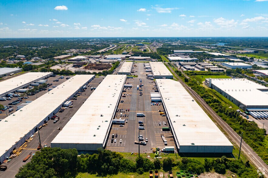 More Photos Of 4901-4971 Distribution Dr, Tampa Distribution For Lease