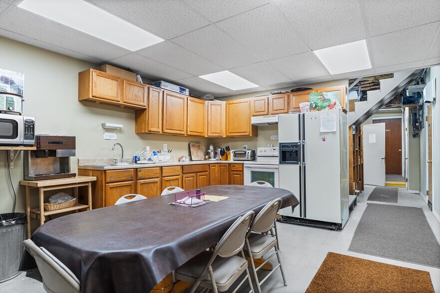 More Photos Of 257 W Nicholson Rd, Audubon Office For Sale