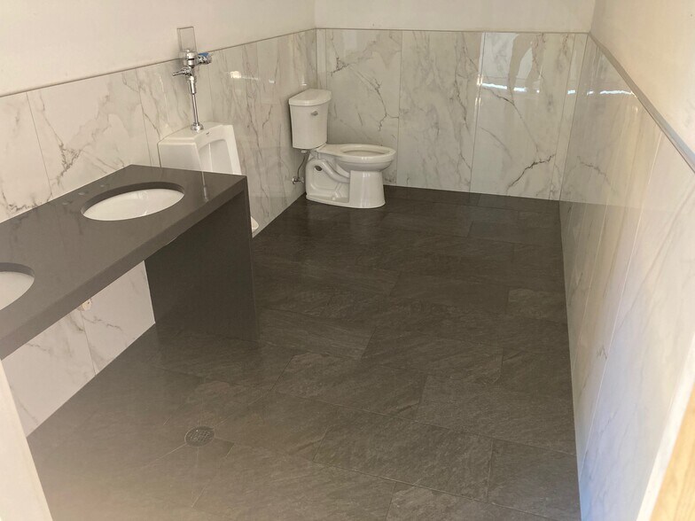 More Photos Of 459 Broadway, Westwood Restaurant For Lease