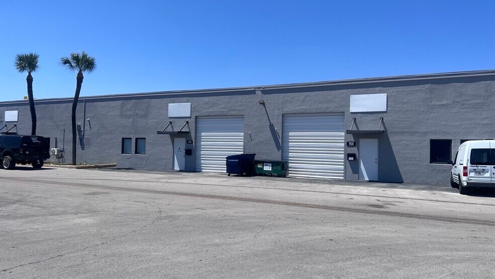 More Photos Of 7705-7735 NW 75th Ave, Medley Unknown For Lease