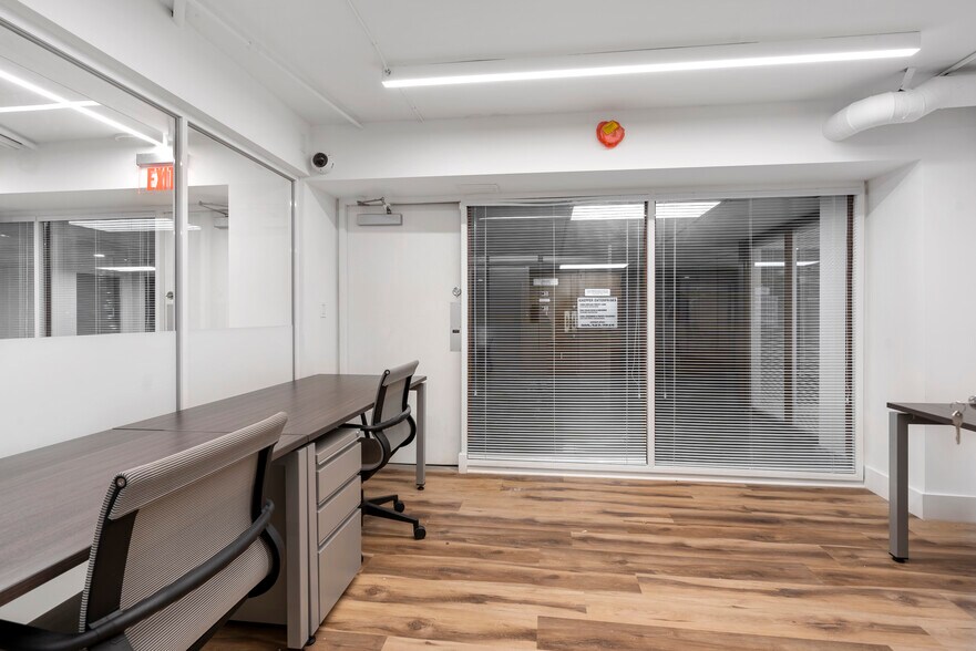 More Photos Of 13499 Biscayne Blvd, Miami Apartments For Lease