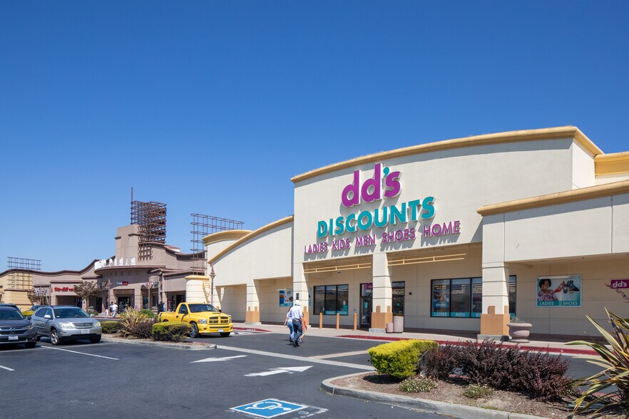 More Photos Of 3401 Blume Dr, Richmond Unknown For Lease