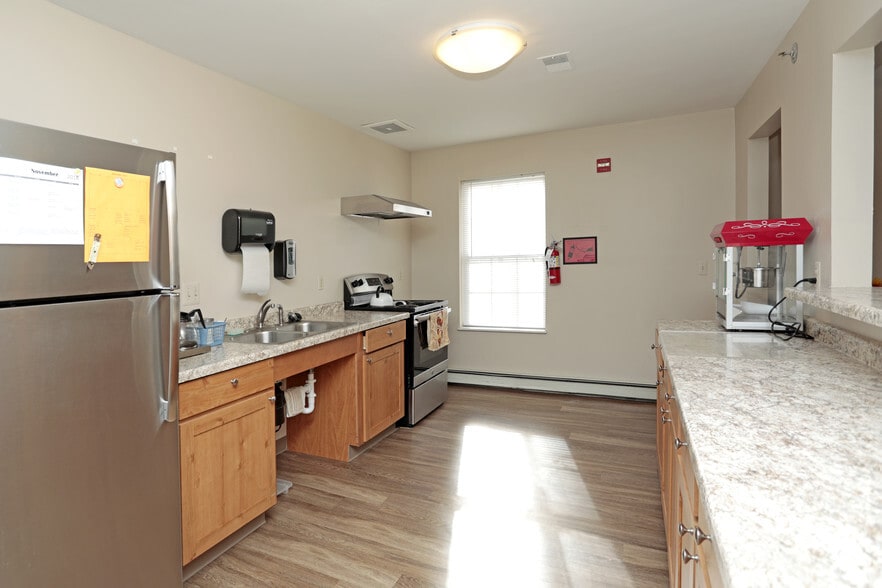 More Photos Of 3345 Military St, Port Huron Apartments For Sale