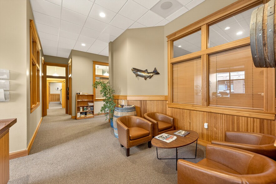 More Photos Of 700 E 1st St, Newberg Storefront Retail Residential For Sale