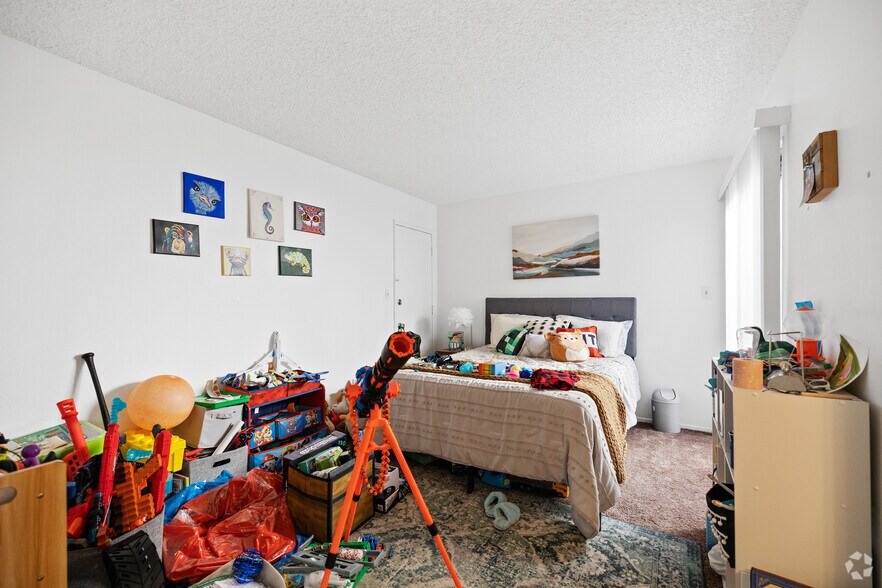 More Photos Of 73625-73665 Fred Waring Dr, Palm Desert Apartments For Sale