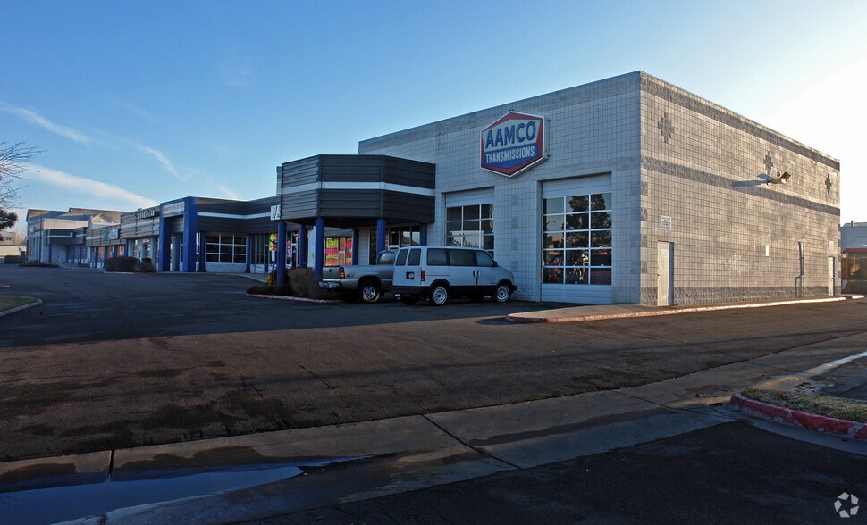 Primary Photo Of 11450 Huron St, Northglenn Service For Lease