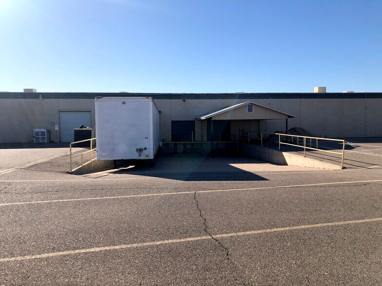More Photos Of 439 S 3rd Ave, Avondale Manufacturing For Sale