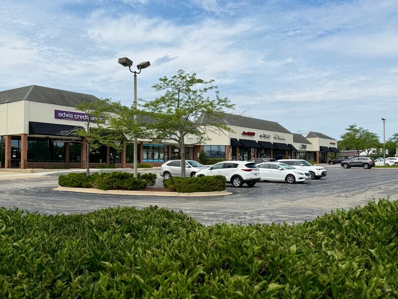 Primary Photo Of 800-860 S Route 83, Mundelein Unknown For Lease