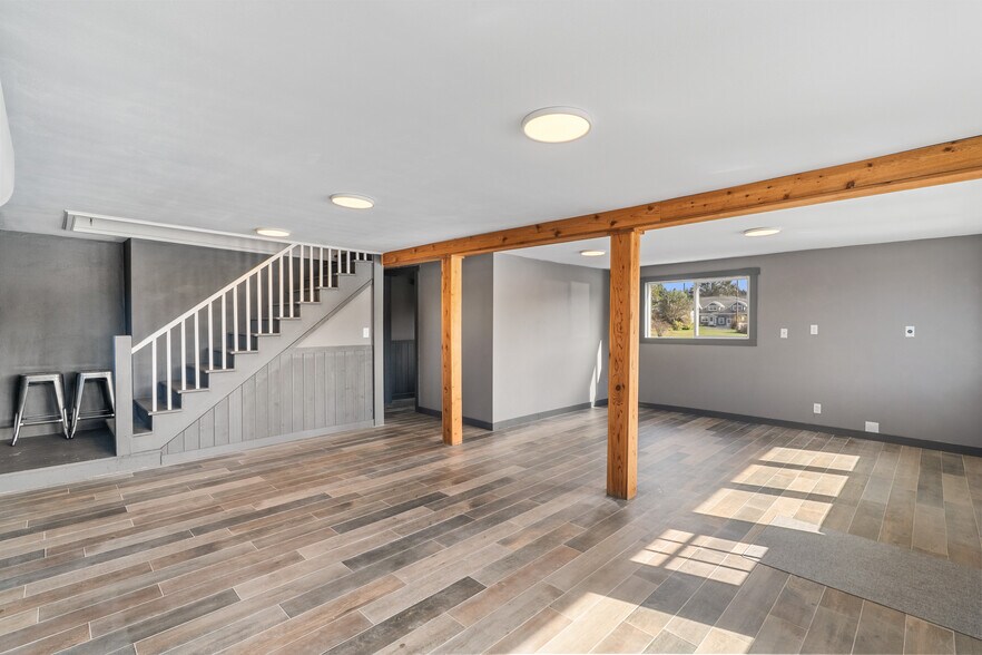 More Photos Of 40 Main St, Pacific Beach Office For Sale